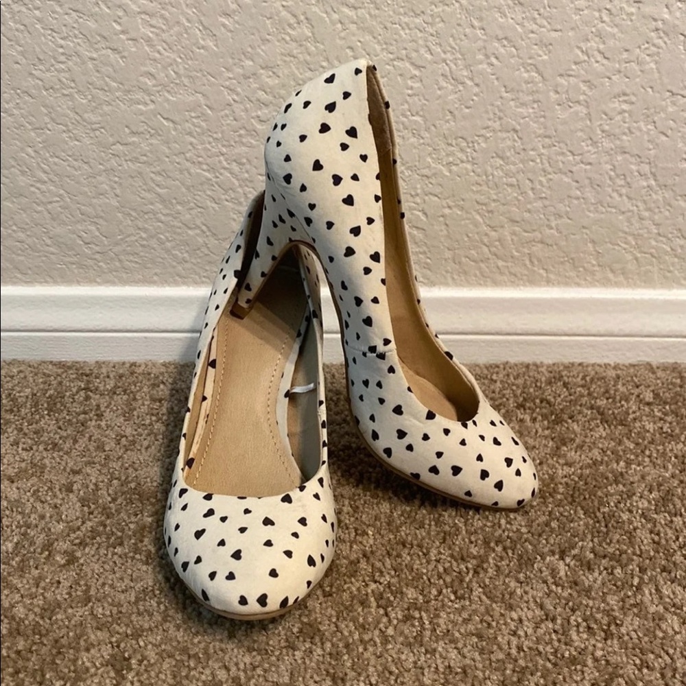 Beige Pumps with Hearts